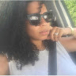 Meet your Posher, Cynthia